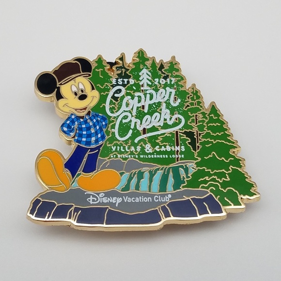 Disney DVC Copper Creek Lumberjack Mickey Pin - Picture 2 of 8